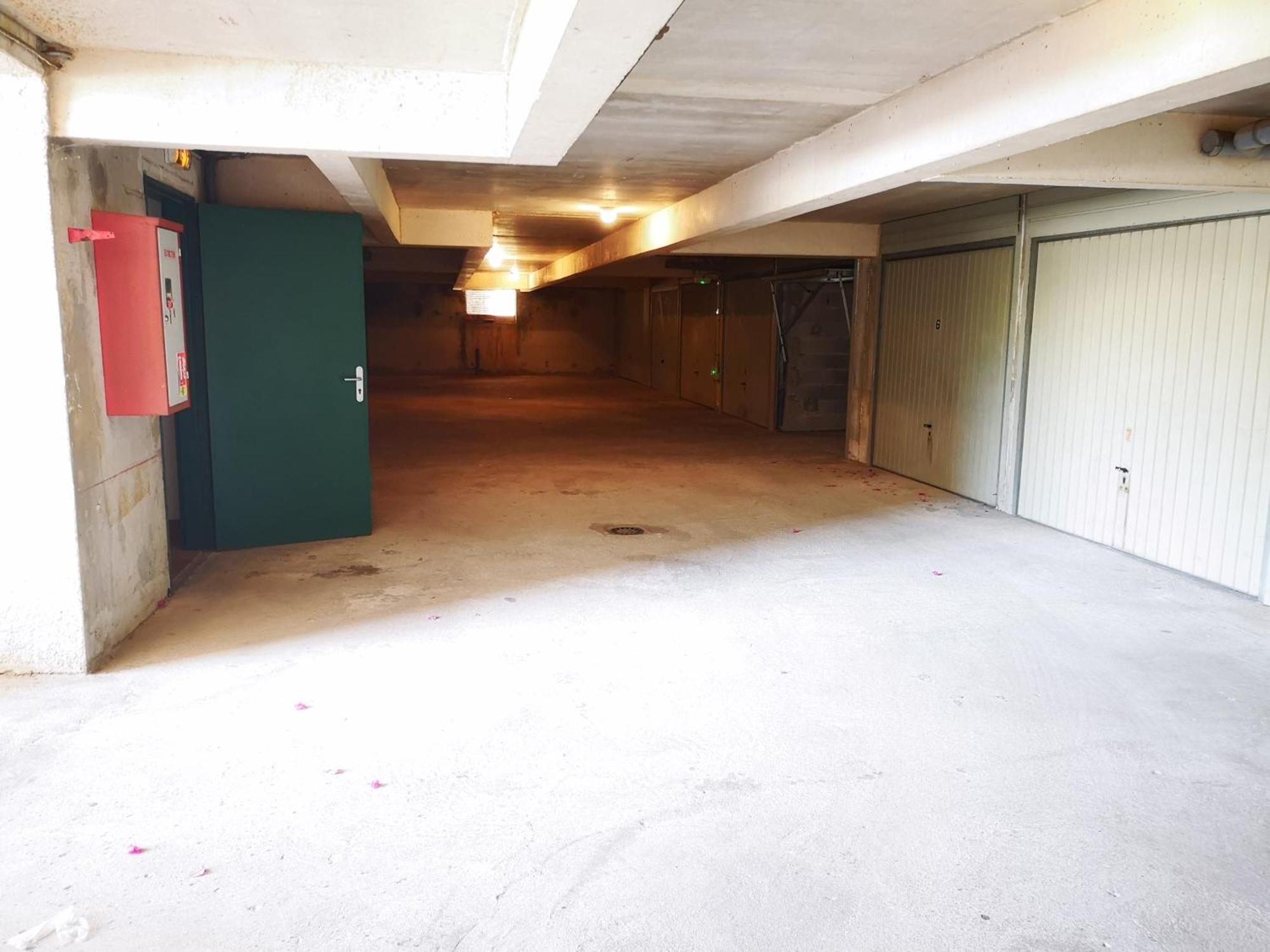 Appartement Avec Piscine Et Garage Proche Plage Et Commerces La Seyne-sur-Mer Exterior foto